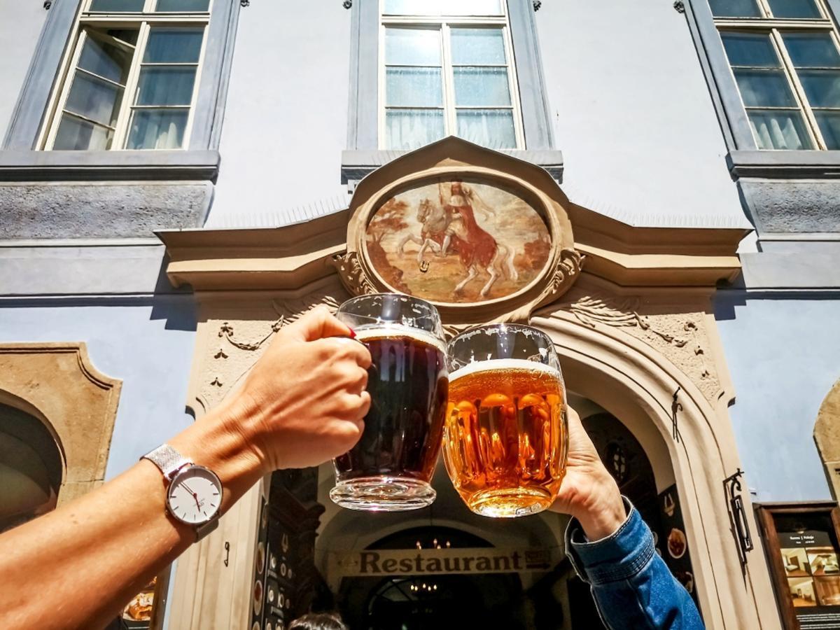 U Zlate Podkovy - At The Golden Horseshoe Prag Dış mekan fotoğraf